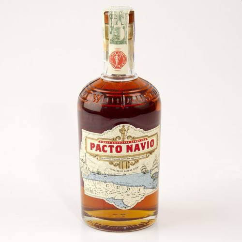 700 ml-Ron PACTO NAVIO